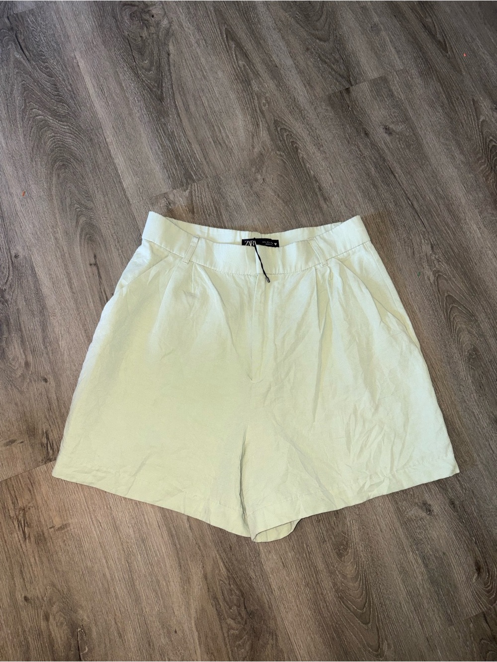 Zara | Green Pleated High Rise Shorts (NWT)